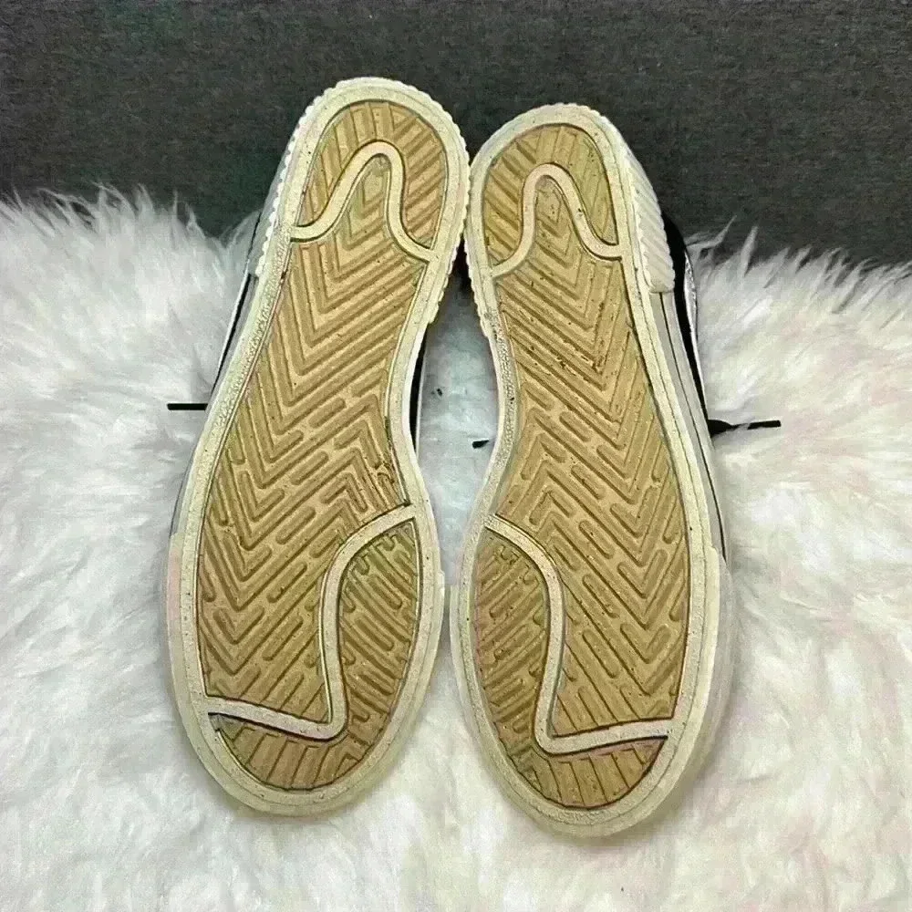 Nike Court Legacy Leather Lift Womens Platform Trainers DM7590 001 US Size 7.5